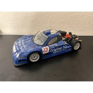 Maisto 1/18 Scale diecast 38848 - Mercedes Benz CLK-GTR Mobil1 - Blue